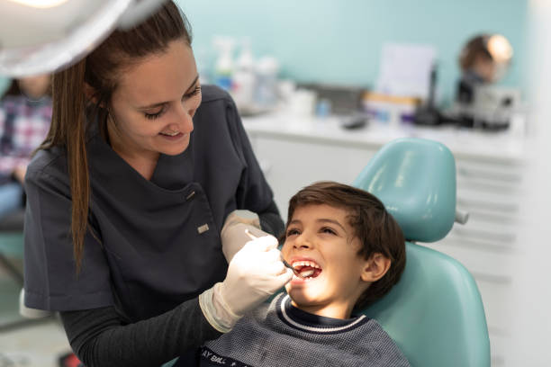 Best Emergency Tooth Extraction  in Ball Pond, CT